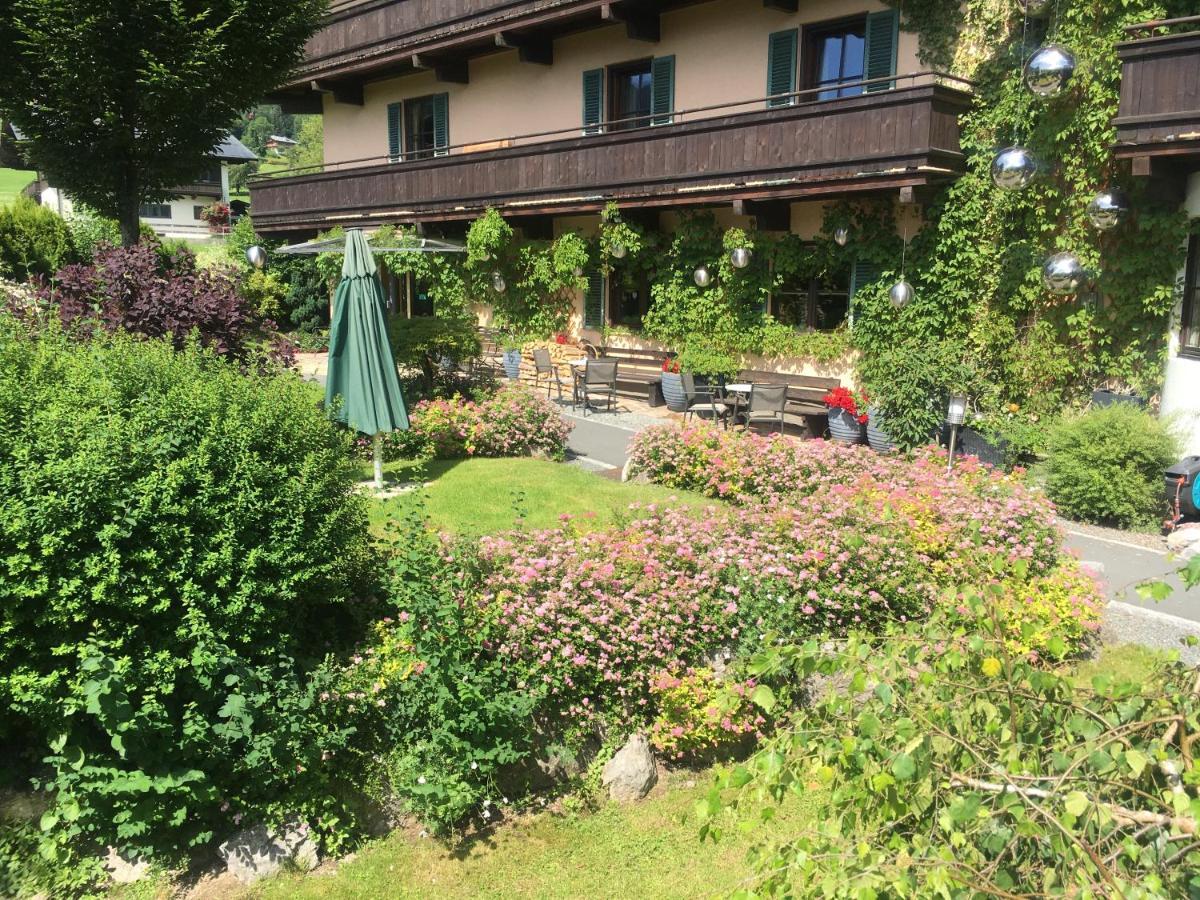 Hotel Edelweiss Kitzbuehel エクステリア 写真