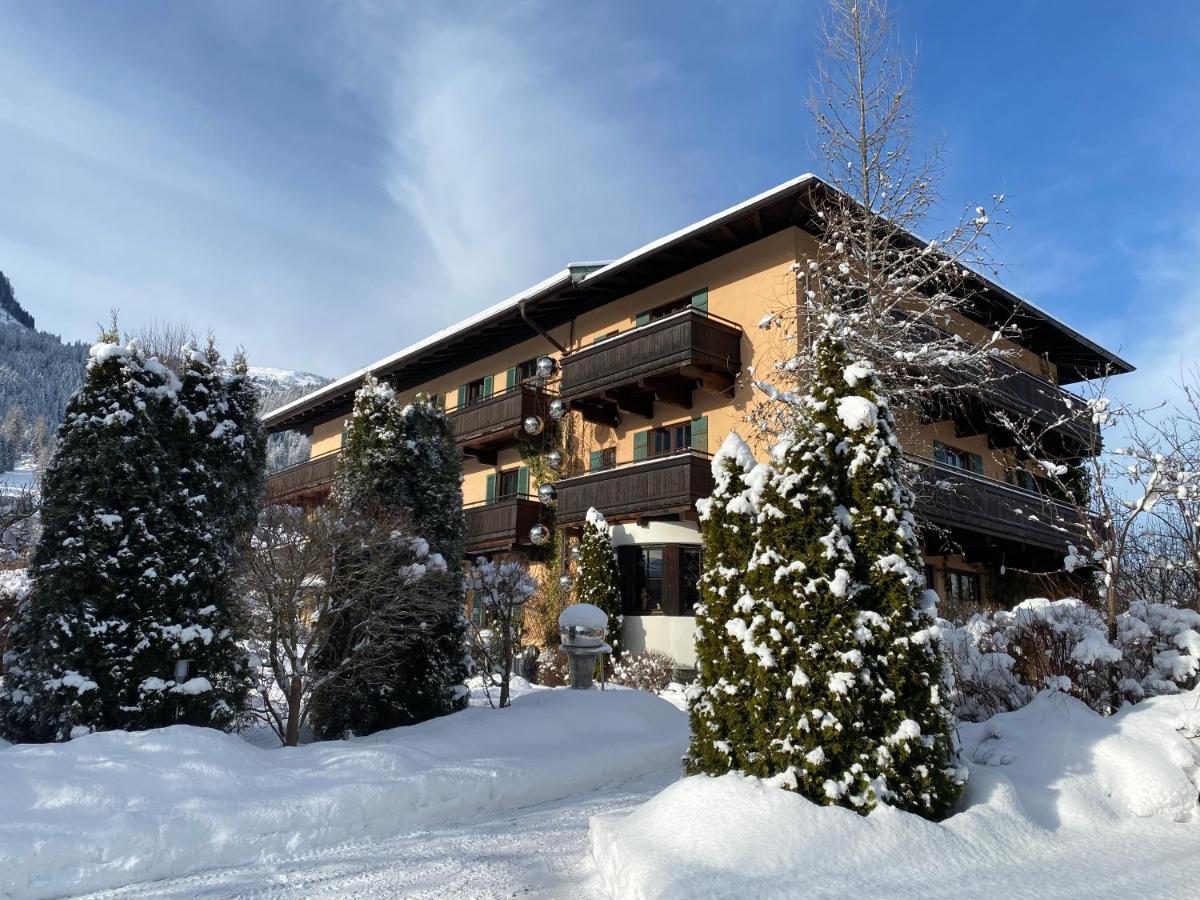 Hotel Edelweiss Kitzbuehel エクステリア 写真