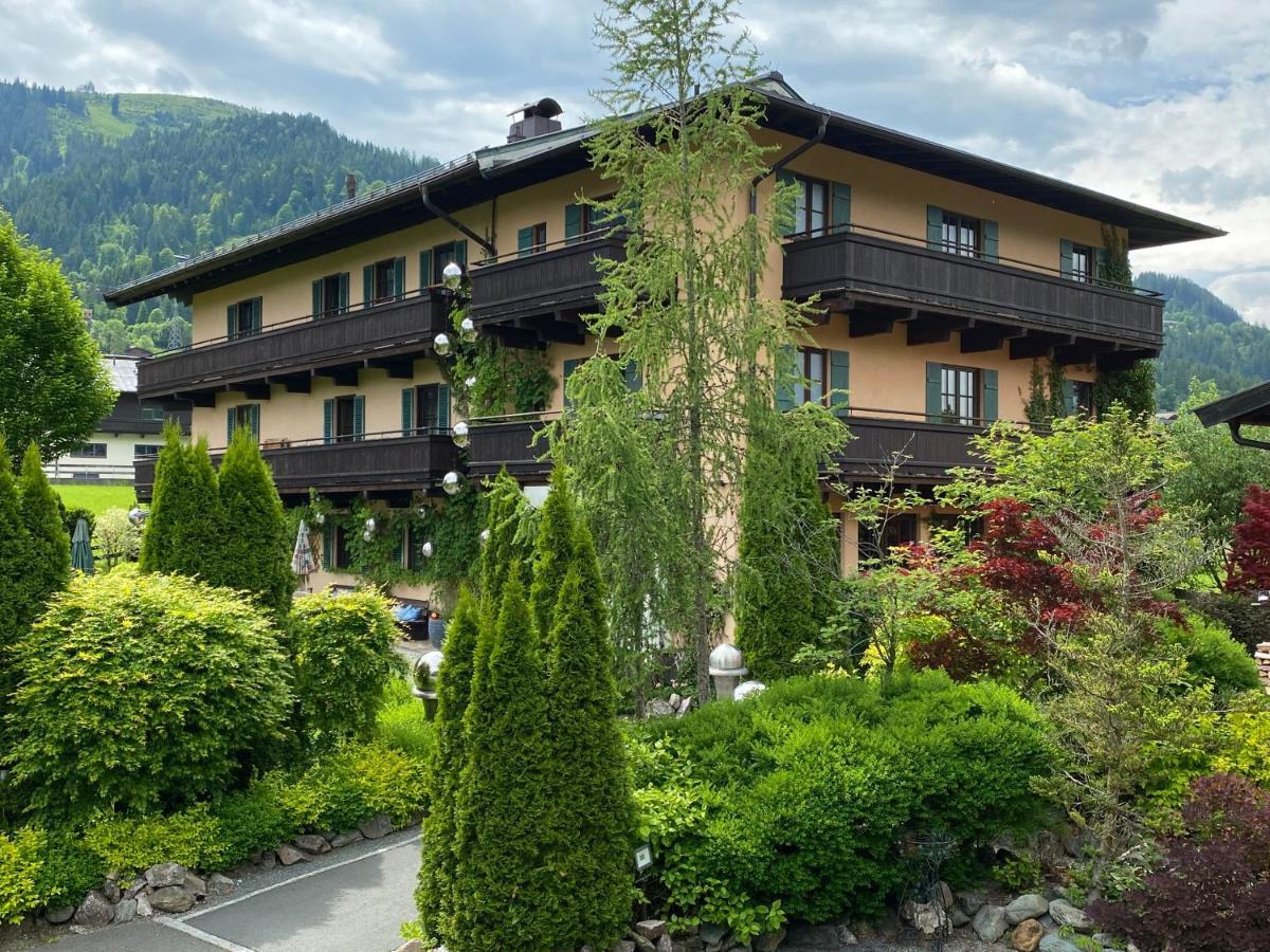 Hotel Edelweiss Kitzbuehel エクステリア 写真