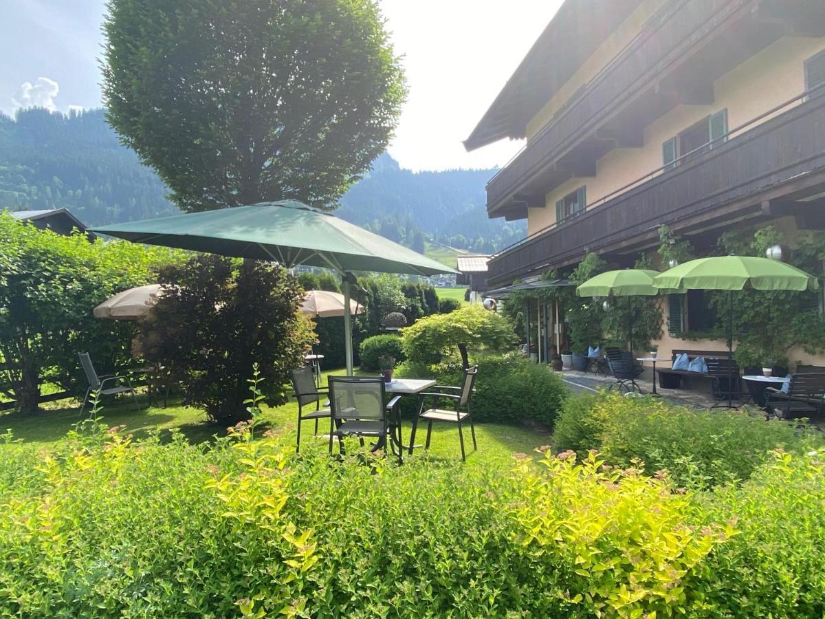 Hotel Edelweiss Kitzbuehel エクステリア 写真